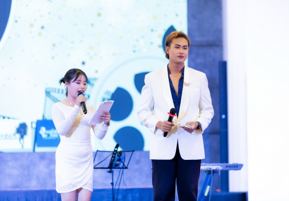 ภาพกิจกรรม   คณะวิทยาศาสตร์และเทคโนโลยี จัดกิจกรรมเสริมสร้างคุณธรรม จริยธรรม และมีจิตอาสาอย่างสร้างสรรค์ คณะวิทยาศาสตร์และเทคโนโลยี