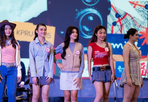 ภาพกิจกรรม   คณะวิทยาศาสตร์และเทคโนโลยี จัดกิจกรรมเสริมสร้างคุณธรรม จริยธรรม และมีจิตอาสาอย่างสร้างสรรค์ คณะวิทยาศาสตร์และเทคโนโลยี