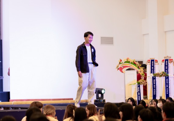 ภาพกิจกรรม   คณะวิทยาศาสตร์และเทคโนโลยี จัดกิจกรรมเสริมสร้างคุณธรรม จริยธรรม และมีจิตอาสาอย่างสร้างสรรค์ คณะวิทยาศาสตร์และเทคโนโลยี