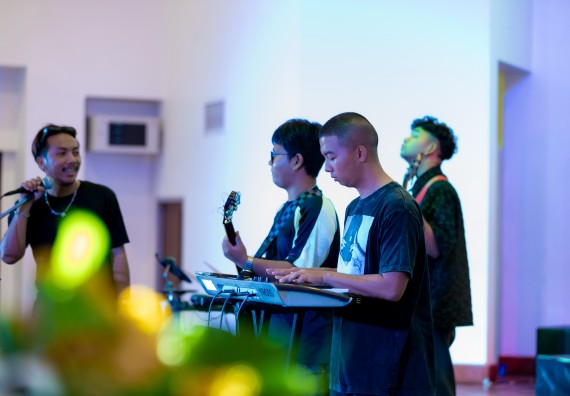 ภาพกิจกรรม   คณะวิทยาศาสตร์และเทคโนโลยี จัดกิจกรรมเสริมสร้างคุณธรรม จริยธรรม และมีจิตอาสาอย่างสร้างสรรค์ คณะวิทยาศาสตร์และเทคโนโลยี