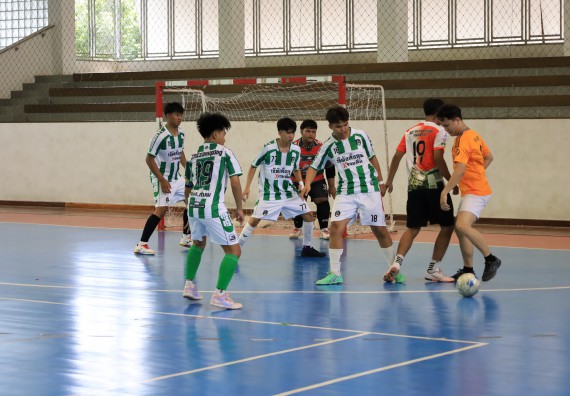 ภาพกิจกรรม  คณะวิทยาศาสตร์และเทคโนโลยี จัดกิจกรรมส่งเสริมสุขภาพสร้างสรรค์ศิลป์นักศึกษา