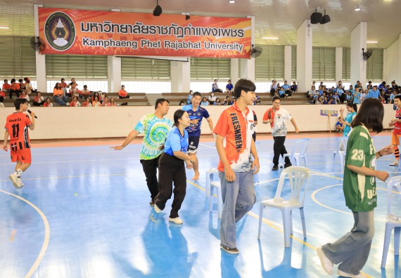 ภาพกิจกรรม  คณะวิทยาศาสตร์และเทคโนโลยี จัดกิจกรรมส่งเสริมสุขภาพสร้างสรรค์ศิลป์นักศึกษา