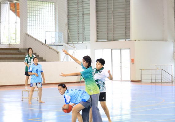 ภาพกิจกรรม  คณะวิทยาศาสตร์และเทคโนโลยี จัดกิจกรรมส่งเสริมสุขภาพสร้างสรรค์ศิลป์นักศึกษา