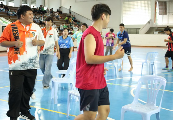 ภาพกิจกรรม  คณะวิทยาศาสตร์และเทคโนโลยี จัดกิจกรรมส่งเสริมสุขภาพสร้างสรรค์ศิลป์นักศึกษา