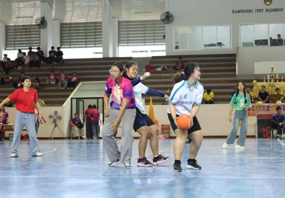 ภาพกิจกรรม  คณะวิทยาศาสตร์และเทคโนโลยี จัดกิจกรรมส่งเสริมสุขภาพสร้างสรรค์ศิลป์นักศึกษา