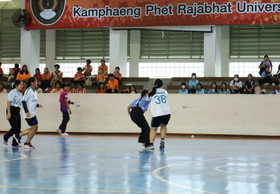ภาพกิจกรรม  คณะวิทยาศาสตร์และเทคโนโลยี จัดกิจกรรมส่งเสริมสุขภาพสร้างสรรค์ศิลป์นักศึกษา