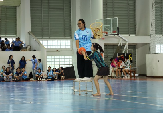 ภาพกิจกรรม  คณะวิทยาศาสตร์และเทคโนโลยี จัดกิจกรรมส่งเสริมสุขภาพสร้างสรรค์ศิลป์นักศึกษา