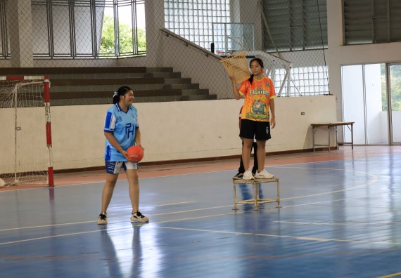 ภาพกิจกรรม  คณะวิทยาศาสตร์และเทคโนโลยี จัดกิจกรรมส่งเสริมสุขภาพสร้างสรรค์ศิลป์นักศึกษา