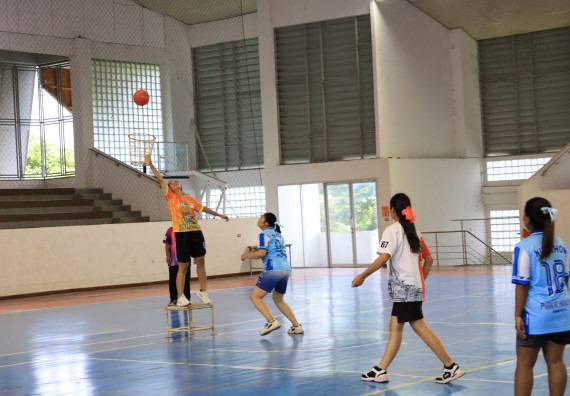 ภาพกิจกรรม  คณะวิทยาศาสตร์และเทคโนโลยี จัดกิจกรรมส่งเสริมสุขภาพสร้างสรรค์ศิลป์นักศึกษา