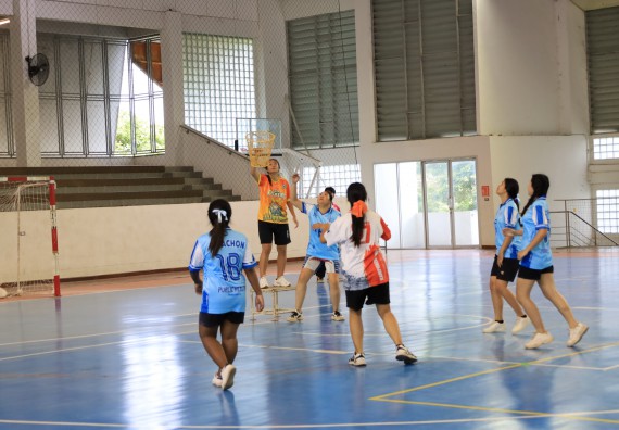 ภาพกิจกรรม  คณะวิทยาศาสตร์และเทคโนโลยี จัดกิจกรรมส่งเสริมสุขภาพสร้างสรรค์ศิลป์นักศึกษา