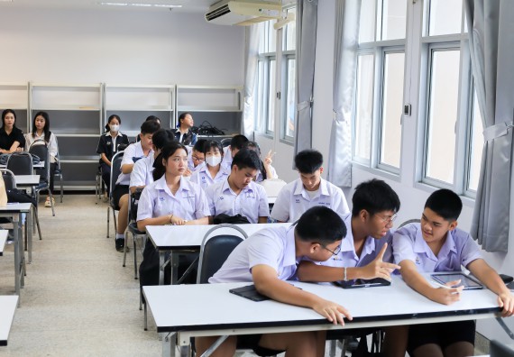 ภาพกิจกรรม   คณะวิทยาศาสตร์และเทคโนโลยี มหาวิทยาลัยราชภัฏกําแพงเพชร จัดการแข่งขันทักษะทางวิทยาศาสตร์และเทคโนโลยี ระดับมัธยมศึกษาตอนต้น ระดับมัธยมศึกษาตอนปลาย ในงานสัปดาห์วิทยาศาสตร์แห่งชาติ ส่วนภูมิภาค ประจำปี 2568