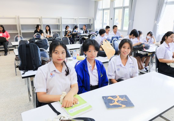 ภาพกิจกรรม   คณะวิทยาศาสตร์และเทคโนโลยี มหาวิทยาลัยราชภัฏกําแพงเพชร จัดการแข่งขันทักษะทางวิทยาศาสตร์และเทคโนโลยี ระดับมัธยมศึกษาตอนต้น ระดับมัธยมศึกษาตอนปลาย ในงานสัปดาห์วิทยาศาสตร์แห่งชาติ ส่วนภูมิภาค ประจำปี 2568