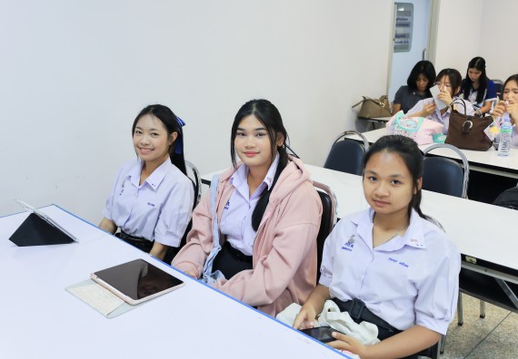 ภาพกิจกรรม   คณะวิทยาศาสตร์และเทคโนโลยี มหาวิทยาลัยราชภัฏกําแพงเพชร จัดการแข่งขันทักษะทางวิทยาศาสตร์และเทคโนโลยี ระดับมัธยมศึกษาตอนต้น ระดับมัธยมศึกษาตอนปลาย ในงานสัปดาห์วิทยาศาสตร์แห่งชาติ ส่วนภูมิภาค ประจำปี 2568