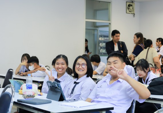 ภาพกิจกรรม   คณะวิทยาศาสตร์และเทคโนโลยี มหาวิทยาลัยราชภัฏกําแพงเพชร จัดการแข่งขันทักษะทางวิทยาศาสตร์และเทคโนโลยี ระดับมัธยมศึกษาตอนต้น ระดับมัธยมศึกษาตอนปลาย ในงานสัปดาห์วิทยาศาสตร์แห่งชาติ ส่วนภูมิภาค ประจำปี 2568