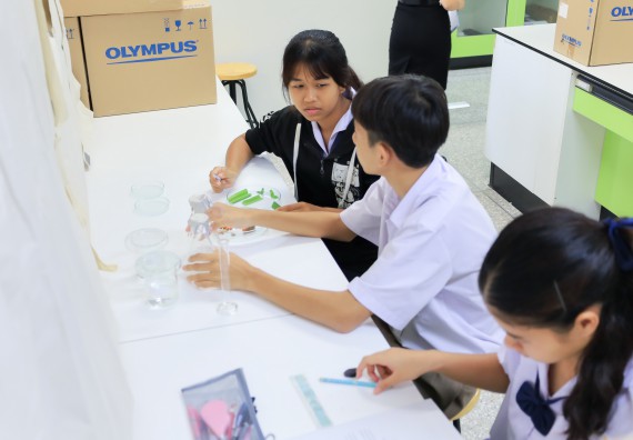 ภาพกิจกรรม   คณะวิทยาศาสตร์และเทคโนโลยี มหาวิทยาลัยราชภัฏกําแพงเพชร จัดการแข่งขันทักษะทางวิทยาศาสตร์และเทคโนโลยี ระดับมัธยมศึกษาตอนต้น ระดับมัธยมศึกษาตอนปลาย ในงานสัปดาห์วิทยาศาสตร์แห่งชาติ ส่วนภูมิภาค ประจำปี 2568