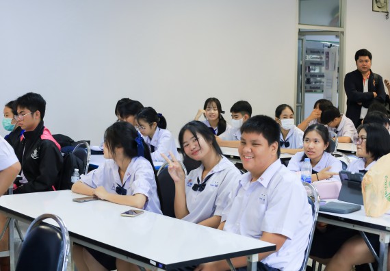 ภาพกิจกรรม   คณะวิทยาศาสตร์และเทคโนโลยี มหาวิทยาลัยราชภัฏกําแพงเพชร จัดการแข่งขันทักษะทางวิทยาศาสตร์และเทคโนโลยี ระดับมัธยมศึกษาตอนต้น ระดับมัธยมศึกษาตอนปลาย ในงานสัปดาห์วิทยาศาสตร์แห่งชาติ ส่วนภูมิภาค ประจำปี 2568