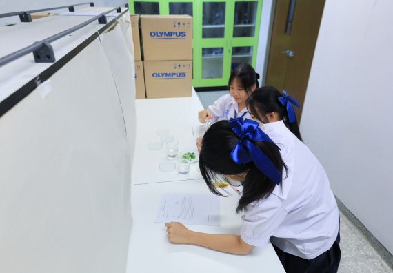 ภาพกิจกรรม   คณะวิทยาศาสตร์และเทคโนโลยี มหาวิทยาลัยราชภัฏกําแพงเพชร จัดการแข่งขันทักษะทางวิทยาศาสตร์และเทคโนโลยี ระดับมัธยมศึกษาตอนต้น ระดับมัธยมศึกษาตอนปลาย ในงานสัปดาห์วิทยาศาสตร์แห่งชาติ ส่วนภูมิภาค ประจำปี 2568