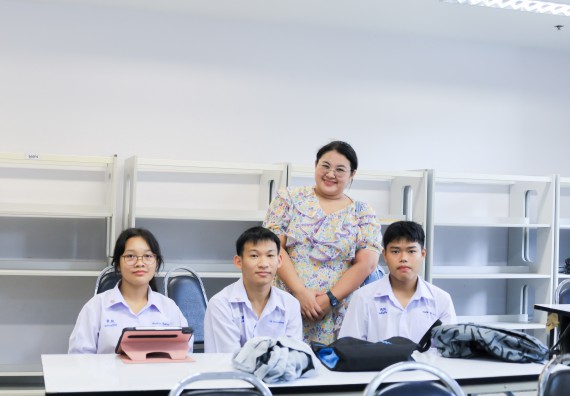 ภาพกิจกรรม   คณะวิทยาศาสตร์และเทคโนโลยี มหาวิทยาลัยราชภัฏกําแพงเพชร จัดการแข่งขันทักษะทางวิทยาศาสตร์และเทคโนโลยี ระดับมัธยมศึกษาตอนต้น ระดับมัธยมศึกษาตอนปลาย ในงานสัปดาห์วิทยาศาสตร์แห่งชาติ ส่วนภูมิภาค ประจำปี 2568