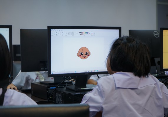 ภาพกิจกรรม  คณะวิทยาศาสตร์และเทคโนโลยี มหาวิทยาลัยราชภัฏกําแพงเพชร จัดการแข่งขันวาดภาพด้วยโปรแกรม Paint ระดับประถมศึกษาตอนต้น ระดับประถมศึกษาตอนปลาย ในงานสัปดาห์วิทยาศาสตร์แห่งชาติ ส่วนภูมิภาค ประจำปี 2568