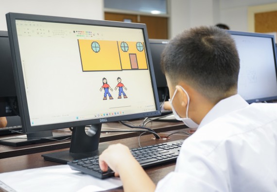 ภาพกิจกรรม  คณะวิทยาศาสตร์และเทคโนโลยี มหาวิทยาลัยราชภัฏกําแพงเพชร จัดการแข่งขันวาดภาพด้วยโปรแกรม Paint ระดับประถมศึกษาตอนต้น ระดับประถมศึกษาตอนปลาย ในงานสัปดาห์วิทยาศาสตร์แห่งชาติ ส่วนภูมิภาค ประจำปี 2568