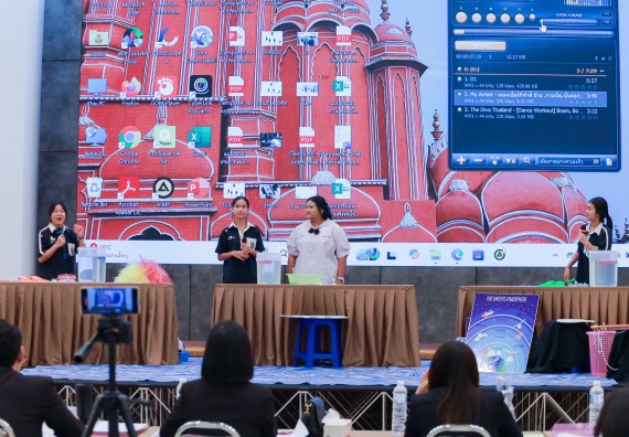 ภาพกิจกรรม   คณะวิทยาศาสตร์และเทคโนโลยี มหาวิทยาลัยราชภัฏกําแพงเพชร จัดการประกวดการแสดงทางวิทยาศาสตร์ (Science Show) ระดับมัธยมศึกษาตอนต้น ระดับมัธยมศึกษาตอนปลาย ในงานสัปดาห์วิทยาศาสตร์แห่งชาติ ส่วนภูมิภาค ประจำปี 2568