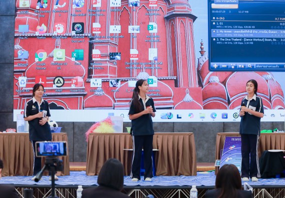 ภาพกิจกรรม   คณะวิทยาศาสตร์และเทคโนโลยี มหาวิทยาลัยราชภัฏกําแพงเพชร จัดการประกวดการแสดงทางวิทยาศาสตร์ (Science Show) ระดับมัธยมศึกษาตอนต้น ระดับมัธยมศึกษาตอนปลาย ในงานสัปดาห์วิทยาศาสตร์แห่งชาติ ส่วนภูมิภาค ประจำปี 2568