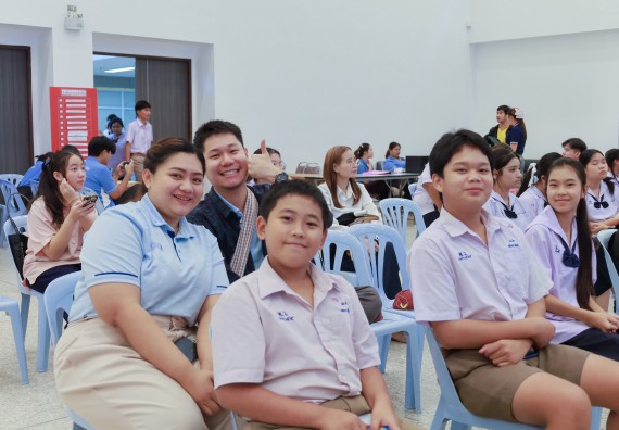 ภาพกิจกรรม   คณะวิทยาศาสตร์และเทคโนโลยี มหาวิทยาลัยราชภัฏกําแพงเพชร จัดการประกวดการแสดงทางวิทยาศาสตร์ (Science Show) ระดับมัธยมศึกษาตอนต้น ระดับมัธยมศึกษาตอนปลาย ในงานสัปดาห์วิทยาศาสตร์แห่งชาติ ส่วนภูมิภาค ประจำปี 2568