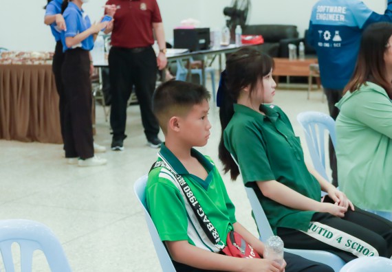 ภาพกิจกรรม   คณะวิทยาศาสตร์และเทคโนโลยี มหาวิทยาลัยราชภัฏกําแพงเพชร จัดการประกวดการแสดงทางวิทยาศาสตร์ (Science Show) ระดับมัธยมศึกษาตอนต้น ระดับมัธยมศึกษาตอนปลาย ในงานสัปดาห์วิทยาศาสตร์แห่งชาติ ส่วนภูมิภาค ประจำปี 2568