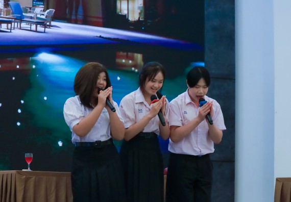 ภาพกิจกรรม   คณะวิทยาศาสตร์และเทคโนโลยี มหาวิทยาลัยราชภัฏกําแพงเพชร จัดการประกวดการแสดงทางวิทยาศาสตร์ (Science Show) ระดับมัธยมศึกษาตอนต้น ระดับมัธยมศึกษาตอนปลาย ในงานสัปดาห์วิทยาศาสตร์แห่งชาติ ส่วนภูมิภาค ประจำปี 2568