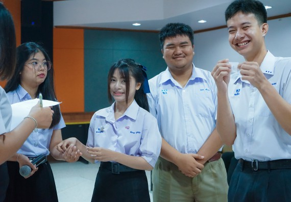 ภาพกิจกรรม  คณะวิทยาศาสตร์และเทคโนโลยี มหาวิทยาลัยราชภัฏกําแพงเพชร จัดการประกวดโครงงานคณิตศาสตร์ประเภททฤษฎี ระดับมัธยมศึกษาตอนปลาย ในงานสัปดาห์วิทยาศาสตร์แห่งชาติ ส่วนภูมิภาค ประจำปี 2568