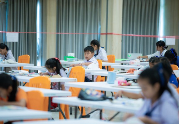 ภาพกิจกรรม  คณะวิทยาศาสตร์และเทคโนโลยี มหาวิทยาลัยราชภัฏกําแพงเพชร จัดการประกวดภาพวาดจินตนาการทางวิทยาศาสตร์ ระดับประถมศึกษาตอนปลาย ระดับมัธยมศึกษาตอนต้น ระดับมัธยมศึกษาตอนปลาย ในงานสัปดาห์วิทยาศาสตร์แห่งชาติ ส่วนภูมิภาค ประจำปี 2568