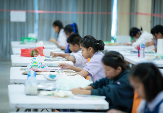 ภาพกิจกรรม  คณะวิทยาศาสตร์และเทคโนโลยี มหาวิทยาลัยราชภัฏกําแพงเพชร จัดการประกวดภาพวาดจินตนาการทางวิทยาศาสตร์ ระดับประถมศึกษาตอนปลาย ระดับมัธยมศึกษาตอนต้น ระดับมัธยมศึกษาตอนปลาย ในงานสัปดาห์วิทยาศาสตร์แห่งชาติ ส่วนภูมิภาค ประจำปี 2568