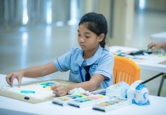 ภาพกิจกรรม  คณะวิทยาศาสตร์และเทคโนโลยี มหาวิทยาลัยราชภัฏกําแพงเพชร จัดการประกวดภาพวาดจินตนาการทางวิทยาศาสตร์ ระดับประถมศึกษาตอนปลาย ระดับมัธยมศึกษาตอนต้น ระดับมัธยมศึกษาตอนปลาย ในงานสัปดาห์วิทยาศาสตร์แห่งชาติ ส่วนภูมิภาค ประจำปี 2568