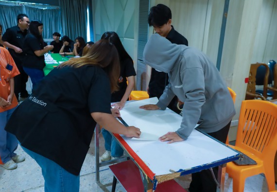 ภาพกิจกรรม  คณะวิทยาศาสตร์และเทคโนโลยี มหาวิทยาลัยราชภัฏกําแพงเพชร จัดการประกวดภาพวาดจินตนาการทางวิทยาศาสตร์ ระดับประถมศึกษาตอนปลาย ระดับมัธยมศึกษาตอนต้น ระดับมัธยมศึกษาตอนปลาย ในงานสัปดาห์วิทยาศาสตร์แห่งชาติ ส่วนภูมิภาค ประจำปี 2568