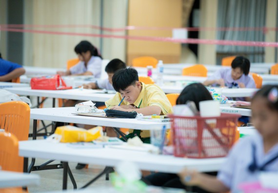 ภาพกิจกรรม  คณะวิทยาศาสตร์และเทคโนโลยี มหาวิทยาลัยราชภัฏกําแพงเพชร จัดการประกวดภาพวาดจินตนาการทางวิทยาศาสตร์ ระดับประถมศึกษาตอนปลาย ระดับมัธยมศึกษาตอนต้น ระดับมัธยมศึกษาตอนปลาย ในงานสัปดาห์วิทยาศาสตร์แห่งชาติ ส่วนภูมิภาค ประจำปี 2568