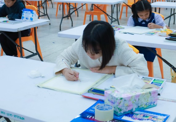 ภาพกิจกรรม  คณะวิทยาศาสตร์และเทคโนโลยี มหาวิทยาลัยราชภัฏกําแพงเพชร จัดการประกวดภาพวาดจินตนาการทางวิทยาศาสตร์ ระดับประถมศึกษาตอนปลาย ระดับมัธยมศึกษาตอนต้น ระดับมัธยมศึกษาตอนปลาย ในงานสัปดาห์วิทยาศาสตร์แห่งชาติ ส่วนภูมิภาค ประจำปี 2568