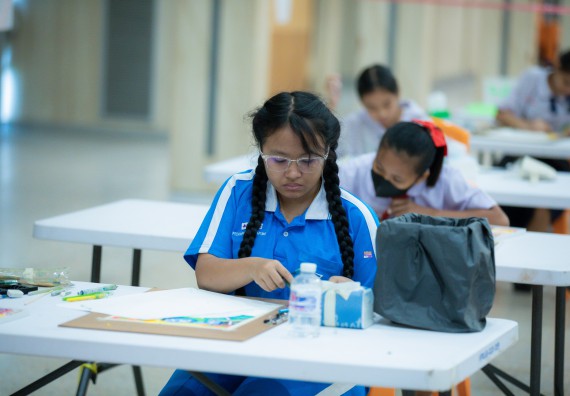 ภาพกิจกรรม  คณะวิทยาศาสตร์และเทคโนโลยี มหาวิทยาลัยราชภัฏกําแพงเพชร จัดการประกวดภาพวาดจินตนาการทางวิทยาศาสตร์ ระดับประถมศึกษาตอนปลาย ระดับมัธยมศึกษาตอนต้น ระดับมัธยมศึกษาตอนปลาย ในงานสัปดาห์วิทยาศาสตร์แห่งชาติ ส่วนภูมิภาค ประจำปี 2568