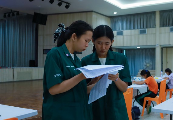 ภาพกิจกรรม  คณะวิทยาศาสตร์และเทคโนโลยี มหาวิทยาลัยราชภัฏกําแพงเพชร จัดการประกวดภาพวาดจินตนาการทางวิทยาศาสตร์ ระดับประถมศึกษาตอนปลาย ระดับมัธยมศึกษาตอนต้น ระดับมัธยมศึกษาตอนปลาย ในงานสัปดาห์วิทยาศาสตร์แห่งชาติ ส่วนภูมิภาค ประจำปี 2568