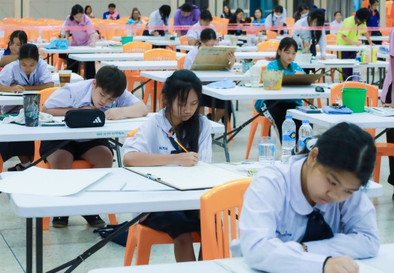 ภาพกิจกรรม  คณะวิทยาศาสตร์และเทคโนโลยี มหาวิทยาลัยราชภัฏกําแพงเพชร จัดการประกวดภาพวาดจินตนาการทางวิทยาศาสตร์ ระดับประถมศึกษาตอนปลาย ระดับมัธยมศึกษาตอนต้น ระดับมัธยมศึกษาตอนปลาย ในงานสัปดาห์วิทยาศาสตร์แห่งชาติ ส่วนภูมิภาค ประจำปี 2568