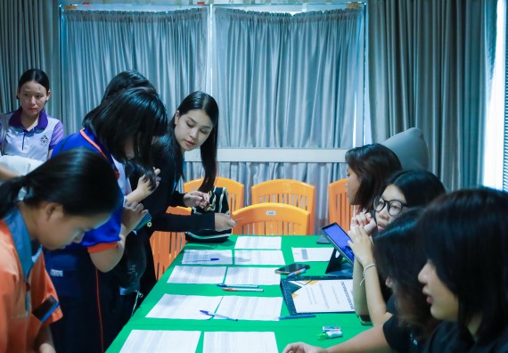 ภาพกิจกรรม  คณะวิทยาศาสตร์และเทคโนโลยี มหาวิทยาลัยราชภัฏกําแพงเพชร จัดการประกวดภาพวาดจินตนาการทางวิทยาศาสตร์ ระดับประถมศึกษาตอนปลาย ระดับมัธยมศึกษาตอนต้น ระดับมัธยมศึกษาตอนปลาย ในงานสัปดาห์วิทยาศาสตร์แห่งชาติ ส่วนภูมิภาค ประจำปี 2568