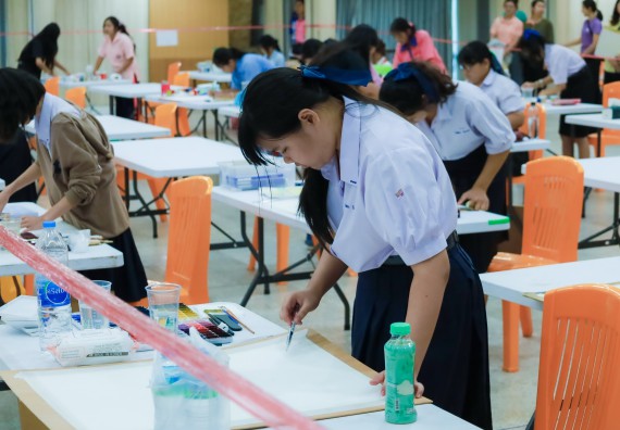 ภาพกิจกรรม  คณะวิทยาศาสตร์และเทคโนโลยี มหาวิทยาลัยราชภัฏกําแพงเพชร จัดการประกวดภาพวาดจินตนาการทางวิทยาศาสตร์ ระดับประถมศึกษาตอนปลาย ระดับมัธยมศึกษาตอนต้น ระดับมัธยมศึกษาตอนปลาย ในงานสัปดาห์วิทยาศาสตร์แห่งชาติ ส่วนภูมิภาค ประจำปี 2568