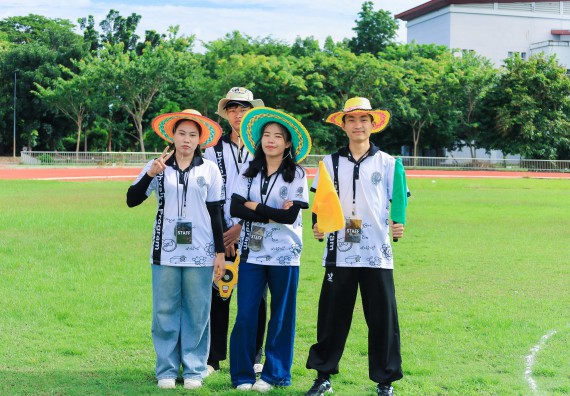 ภาพกิจกรรม  คณะวิทยาศาสตร์และเทคโนโลยี มหาวิทยาลัยราชภัฏกําแพงเพชร จัดการแข่งขันจรวดขวดน้ำ ระดับประถมศึกษา ระดับมัธยมศึกษาตอนต้น ระดับมัธยมศึกษาตอนปลาย ในงานสัปดาห์วิทยาศาสตร์แห่งชาติ ส่วนภูมิภาค ประจำปี 2568