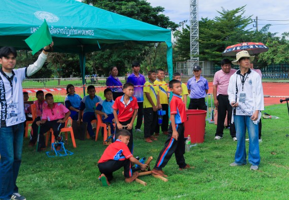 ภาพกิจกรรม  คณะวิทยาศาสตร์และเทคโนโลยี มหาวิทยาลัยราชภัฏกําแพงเพชร จัดการแข่งขันจรวดขวดน้ำ ระดับประถมศึกษา ระดับมัธยมศึกษาตอนต้น ระดับมัธยมศึกษาตอนปลาย ในงานสัปดาห์วิทยาศาสตร์แห่งชาติ ส่วนภูมิภาค ประจำปี 2568