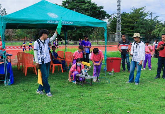 ภาพกิจกรรม  คณะวิทยาศาสตร์และเทคโนโลยี มหาวิทยาลัยราชภัฏกําแพงเพชร จัดการแข่งขันจรวดขวดน้ำ ระดับประถมศึกษา ระดับมัธยมศึกษาตอนต้น ระดับมัธยมศึกษาตอนปลาย ในงานสัปดาห์วิทยาศาสตร์แห่งชาติ ส่วนภูมิภาค ประจำปี 2568