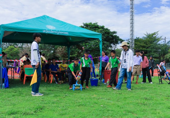 ภาพกิจกรรม  คณะวิทยาศาสตร์และเทคโนโลยี มหาวิทยาลัยราชภัฏกําแพงเพชร จัดการแข่งขันจรวดขวดน้ำ ระดับประถมศึกษา ระดับมัธยมศึกษาตอนต้น ระดับมัธยมศึกษาตอนปลาย ในงานสัปดาห์วิทยาศาสตร์แห่งชาติ ส่วนภูมิภาค ประจำปี 2568