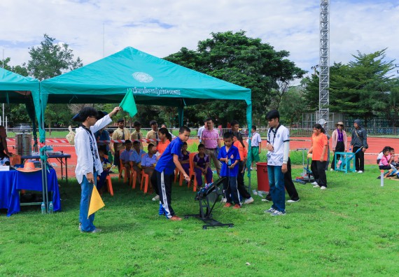 ภาพกิจกรรม  คณะวิทยาศาสตร์และเทคโนโลยี มหาวิทยาลัยราชภัฏกําแพงเพชร จัดการแข่งขันจรวดขวดน้ำ ระดับประถมศึกษา ระดับมัธยมศึกษาตอนต้น ระดับมัธยมศึกษาตอนปลาย ในงานสัปดาห์วิทยาศาสตร์แห่งชาติ ส่วนภูมิภาค ประจำปี 2568