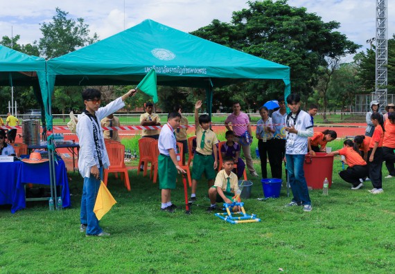 ภาพกิจกรรม  คณะวิทยาศาสตร์และเทคโนโลยี มหาวิทยาลัยราชภัฏกําแพงเพชร จัดการแข่งขันจรวดขวดน้ำ ระดับประถมศึกษา ระดับมัธยมศึกษาตอนต้น ระดับมัธยมศึกษาตอนปลาย ในงานสัปดาห์วิทยาศาสตร์แห่งชาติ ส่วนภูมิภาค ประจำปี 2568