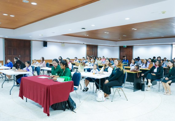 ภาพกิจกรรม  คณะวิทยาศาสตร์และเทคโนโลยี มหาวิทยาลัยราชภัฏกําแพงเพชร จัดการแข่งขันการพูดทางวิทยาศาสตร์ ระดับประถมศึกษา ระดับมัธยมศึกษาตอนต้น ระดับมัธยมศึกษาตอนปลาย ในงานสัปดาห์วิทยาศาสตร์แห่งชาติ ส่วนภูมิภาค ประจำปี 2568