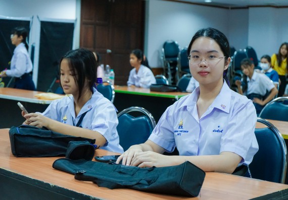 ภาพกิจกรรม  คณะวิทยาศาสตร์และเทคโนโลยี มหาวิทยาลัยราชภัฏกําแพงเพชร จัดการแข่งขันการพูดทางวิทยาศาสตร์ ระดับประถมศึกษา ระดับมัธยมศึกษาตอนต้น ระดับมัธยมศึกษาตอนปลาย ในงานสัปดาห์วิทยาศาสตร์แห่งชาติ ส่วนภูมิภาค ประจำปี 2568