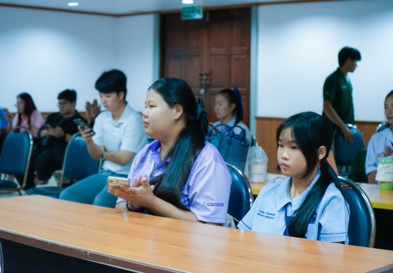 ภาพกิจกรรม  คณะวิทยาศาสตร์และเทคโนโลยี มหาวิทยาลัยราชภัฏกําแพงเพชร จัดการแข่งขันการพูดทางวิทยาศาสตร์ ระดับประถมศึกษา ระดับมัธยมศึกษาตอนต้น ระดับมัธยมศึกษาตอนปลาย ในงานสัปดาห์วิทยาศาสตร์แห่งชาติ ส่วนภูมิภาค ประจำปี 2568